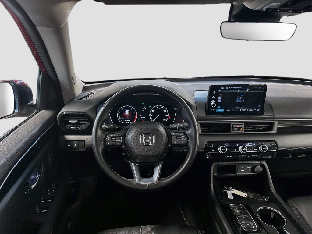 Used 2025 Honda Pilot Touring image 26