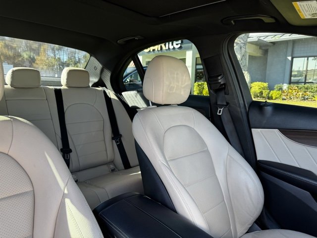 Used 2019 Mercedes-Benz C 300 Sedan image 14