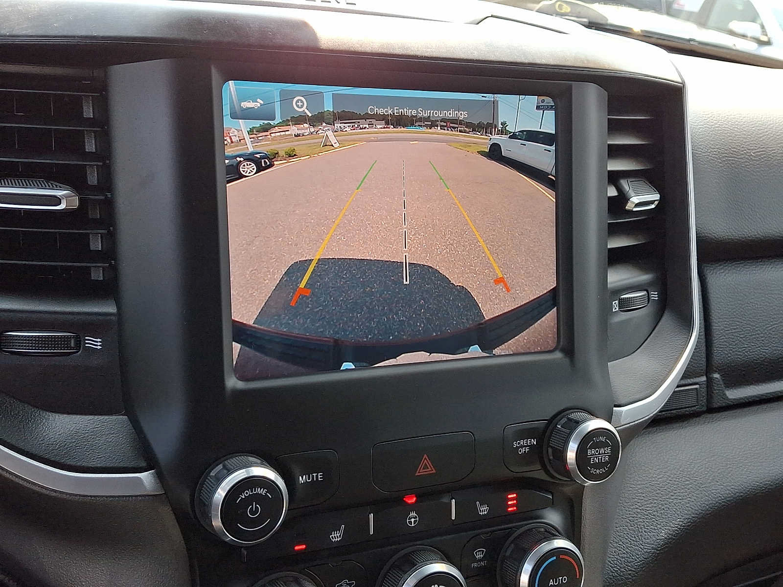 Used 2022 RAM 1500 Big Horn AWD/4WD image 18