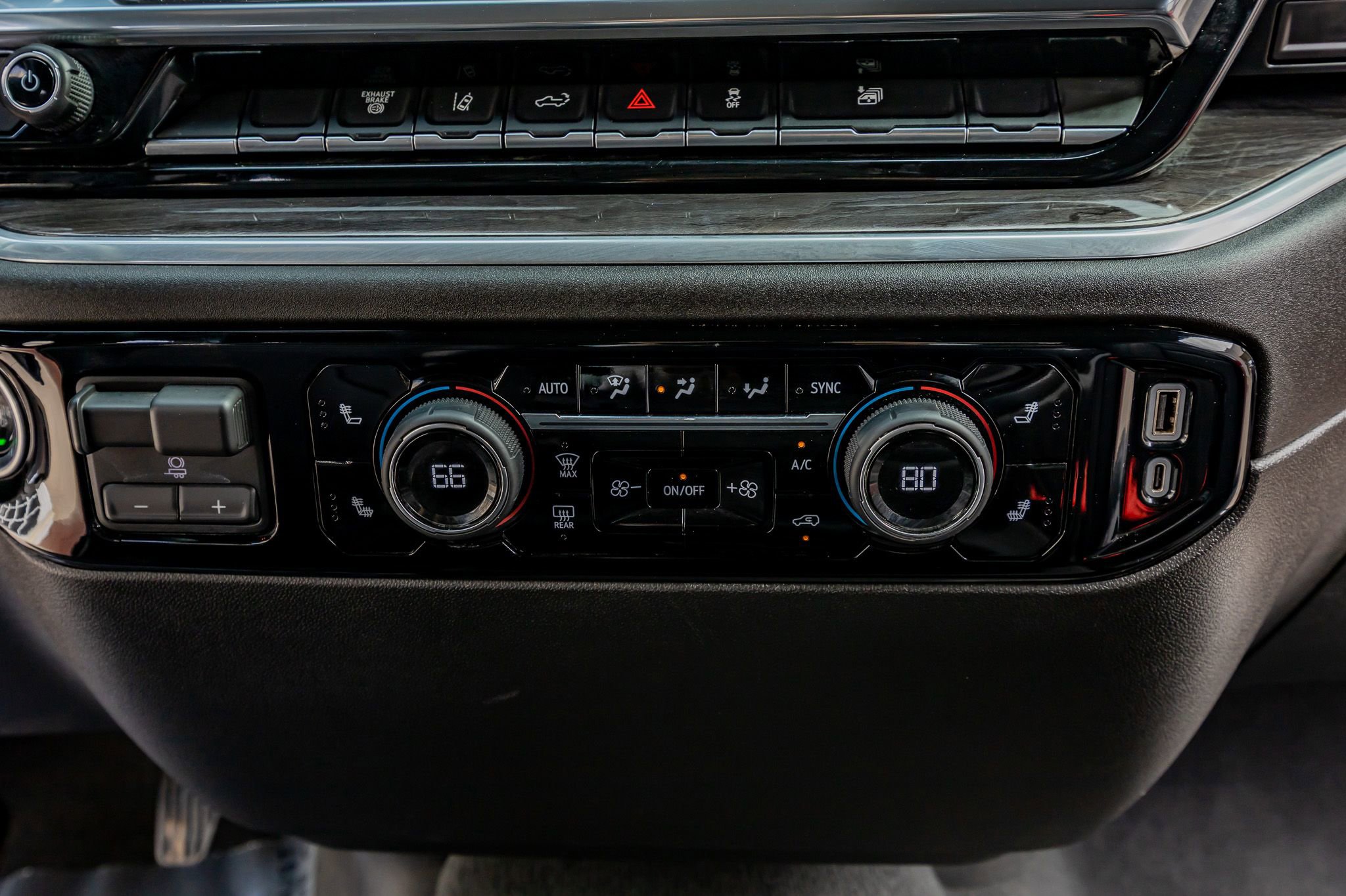 Used 2026 Chevrolet Silverado 3500 LTZ AWD/4WD image 25