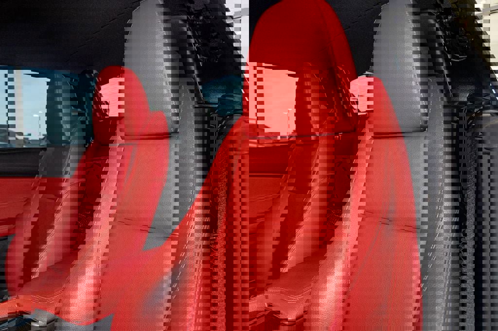 Used 2015 BMW Z4 sDrive35is RWD image 7