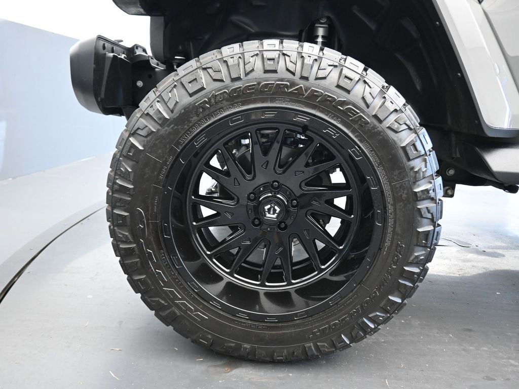 Used 2021 Jeep Wrangler Unlimited Sahara w/ Cold Weather Group image 51