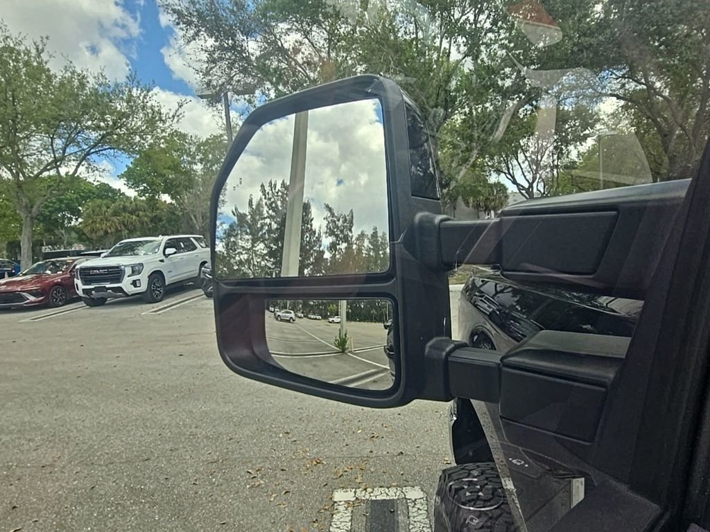 Used 2022 Ford F250 Lariat w/ Lariat Ultimate Package image 15