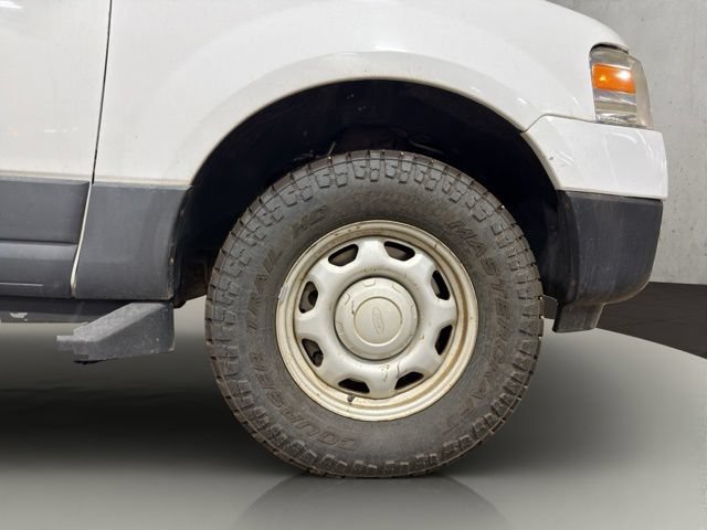 Used 2010 Ford Expedition XLT AWD/4WD image 32