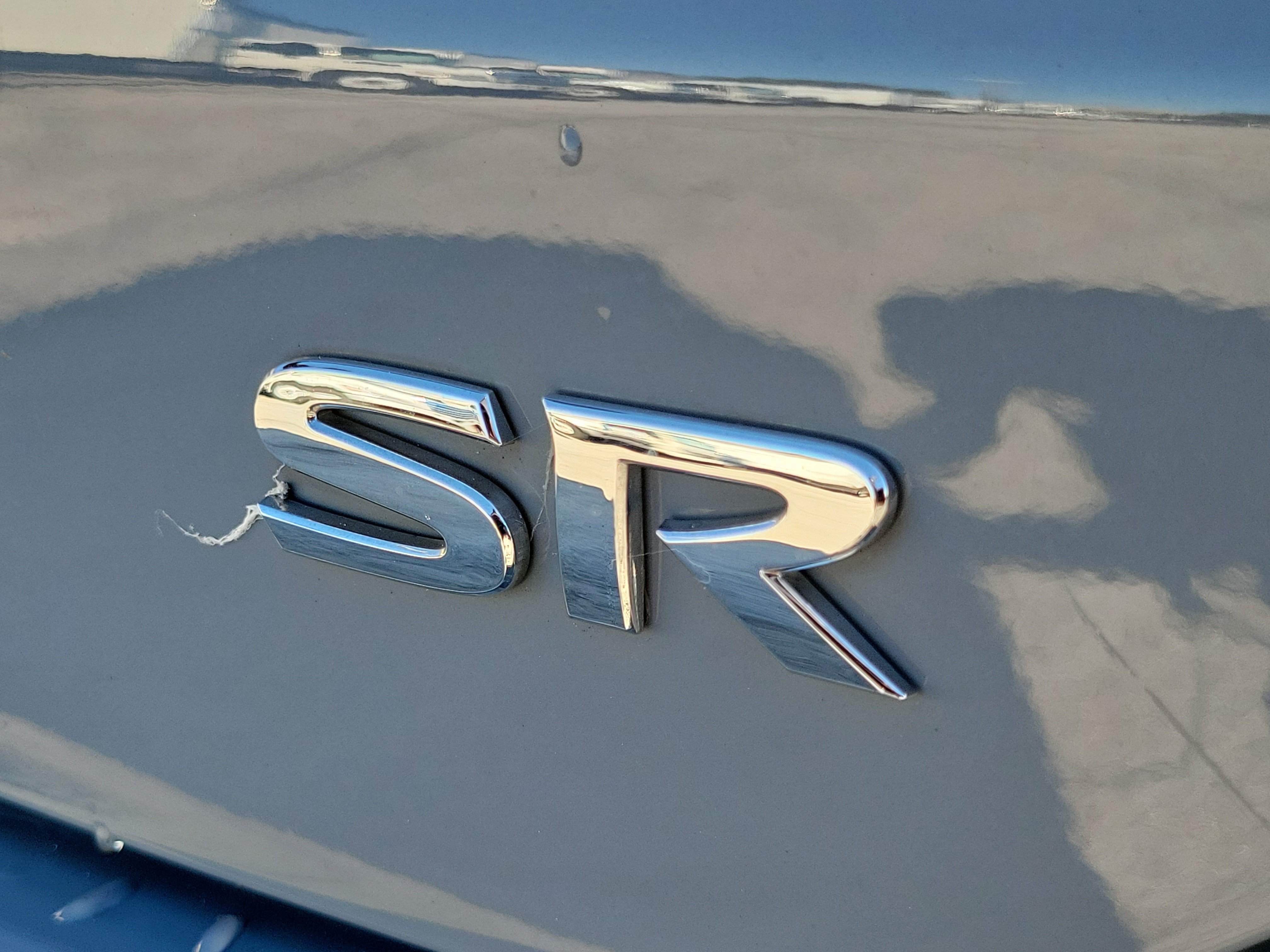 Used 2021 Nissan Kicks SR FWD image 12