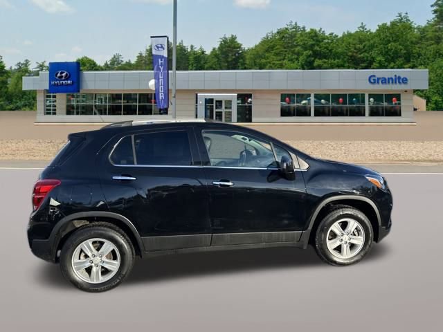 Used 2019 Chevrolet Trax LT w/ LT Convenience Package image 6