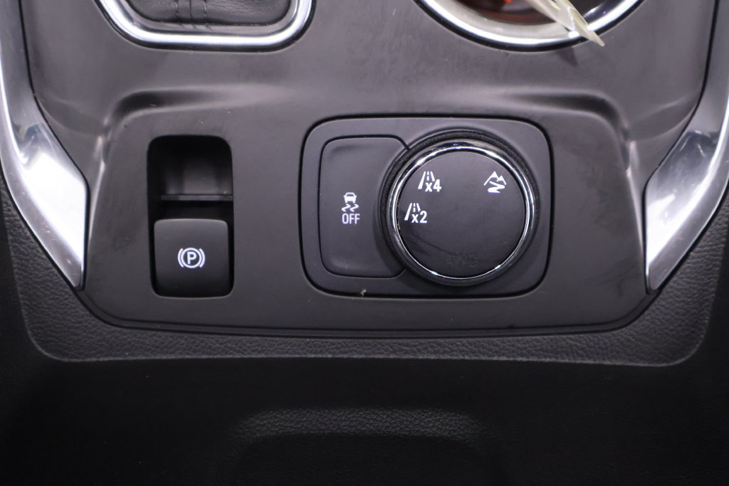 Used 2020 Chevrolet Traverse LT w/ LPO, Floor Liner Package AWD/4WD image 33