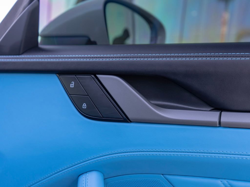 Used 2024 Porsche 911 Targa 4S image 33