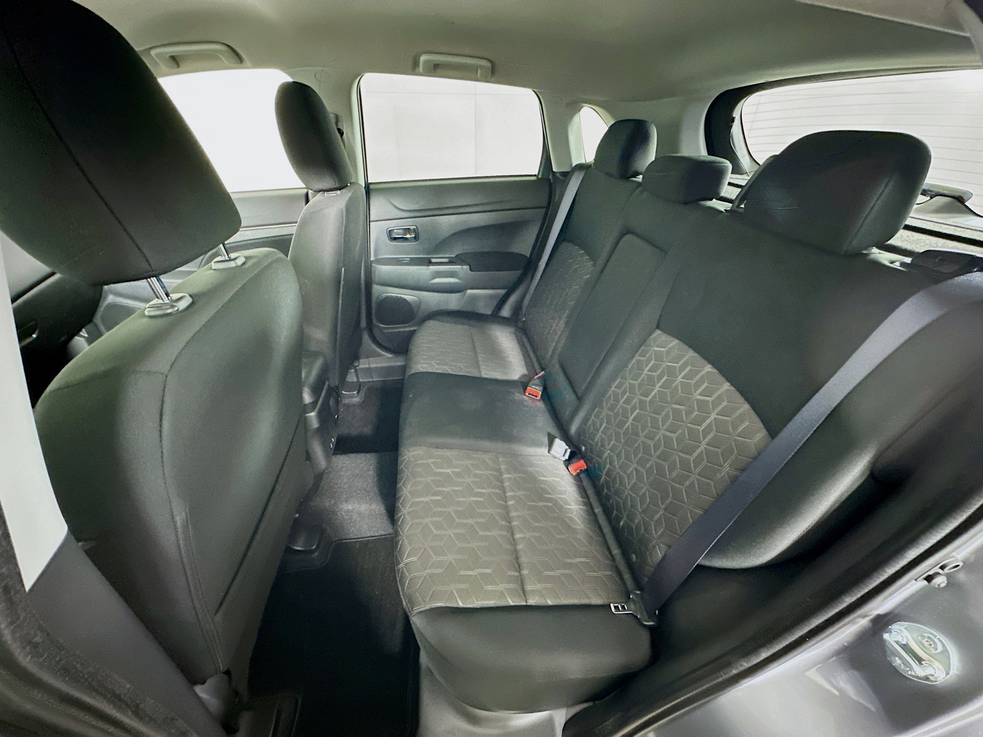 Used 2025 Mitsubishi Outlander Sport LE image 25