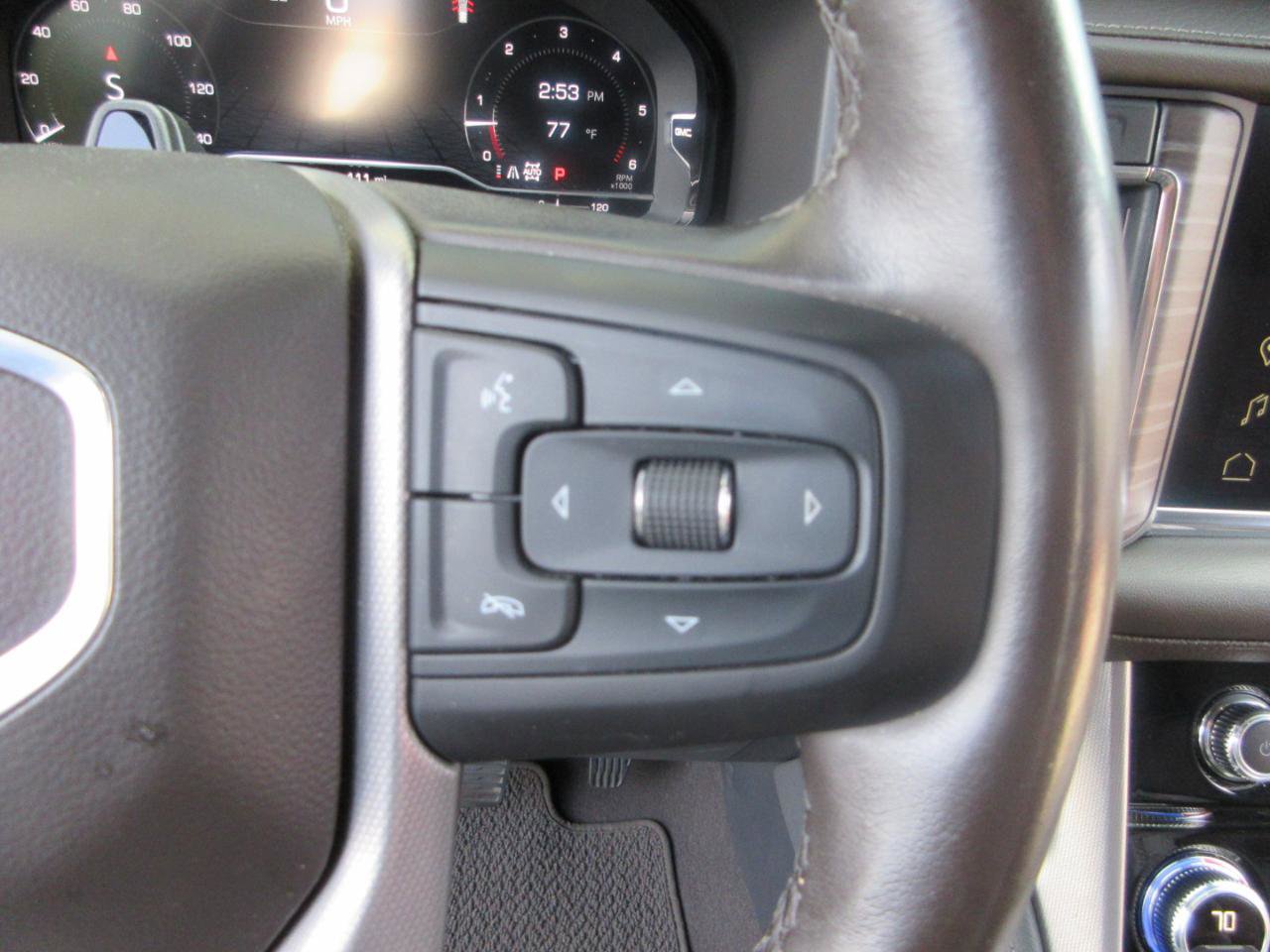 Used 2024 GMC Yukon Denali w/ Advanced Technology Package image 61