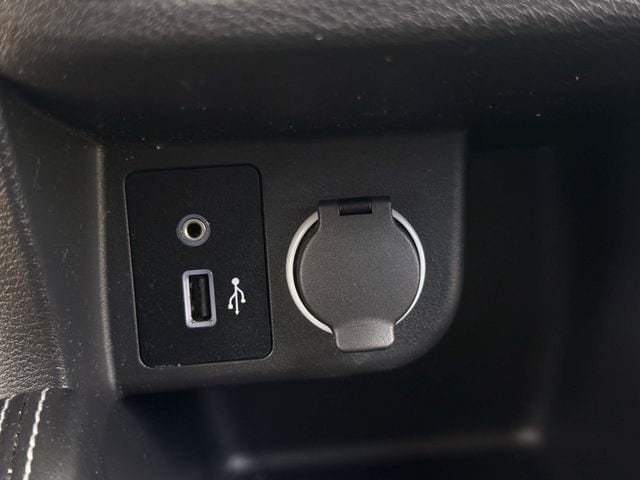 Used 2018 Nissan Kicks SV w/ Exterior Package FWD image 22