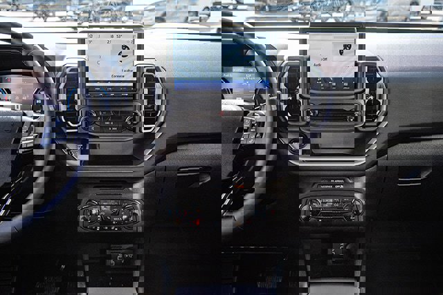 Used 2024 Ford Bronco Sport Outer Banks w/ Tech Package image 11