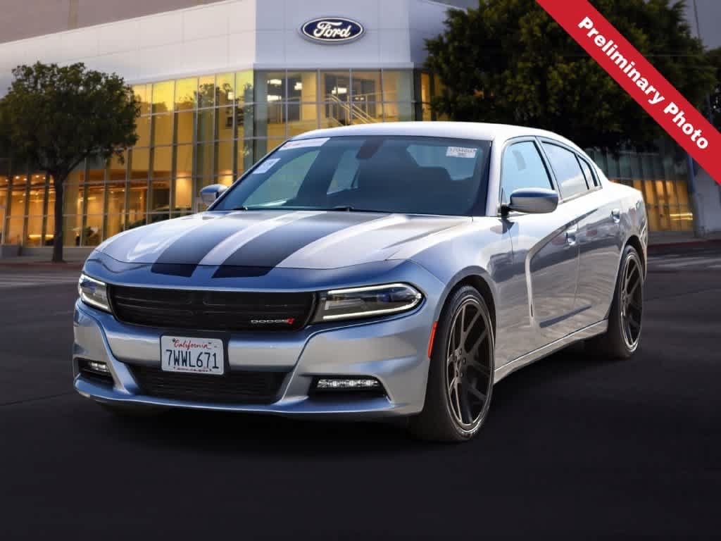 Used 2017 Dodge Charger SXT