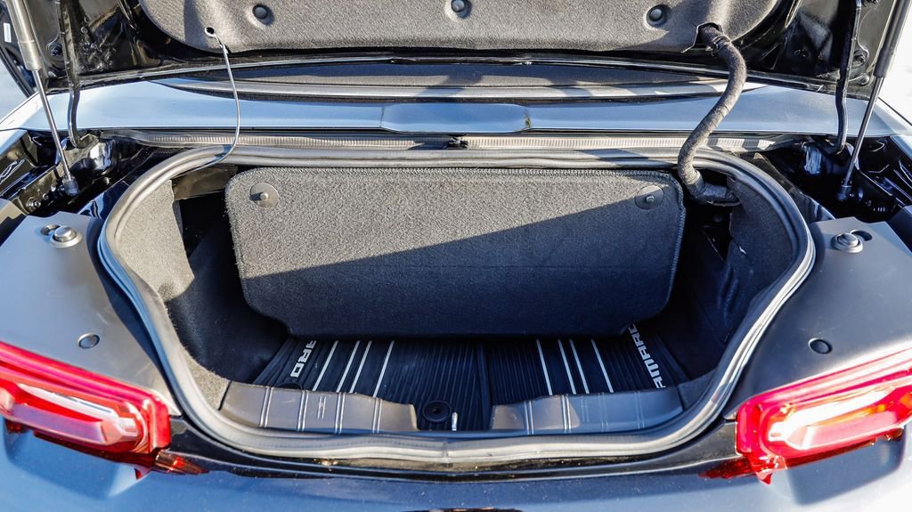 Used 2022 Chevrolet Camaro LT image 31