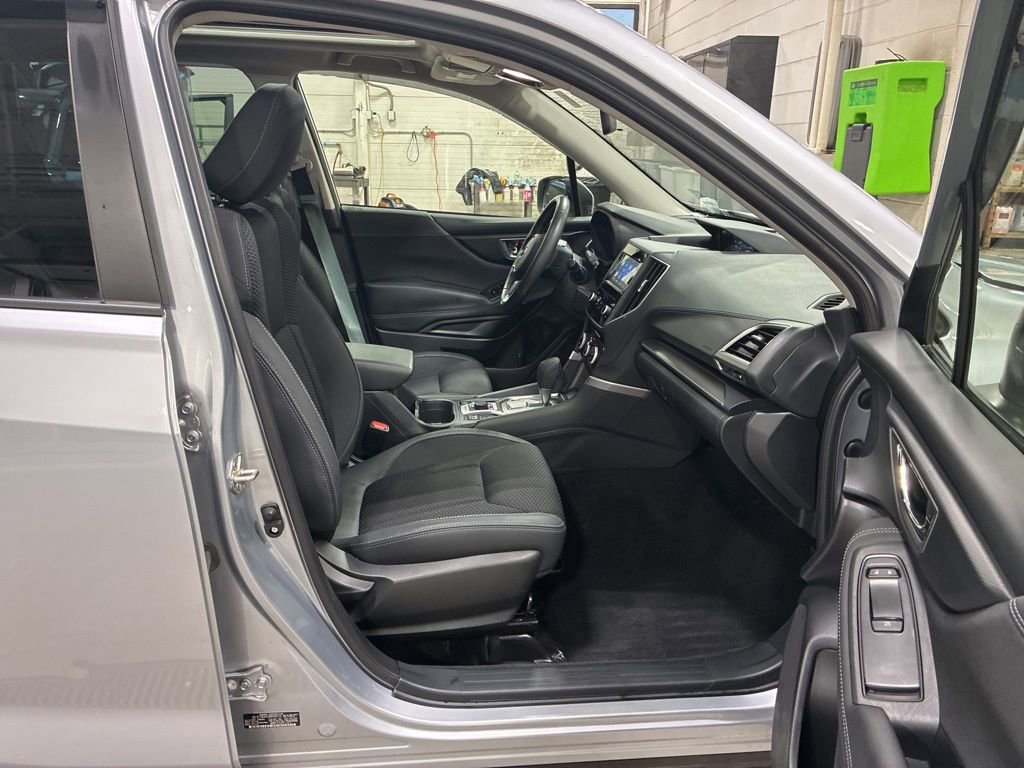 Used 2022 Subaru Forester Premium image 4