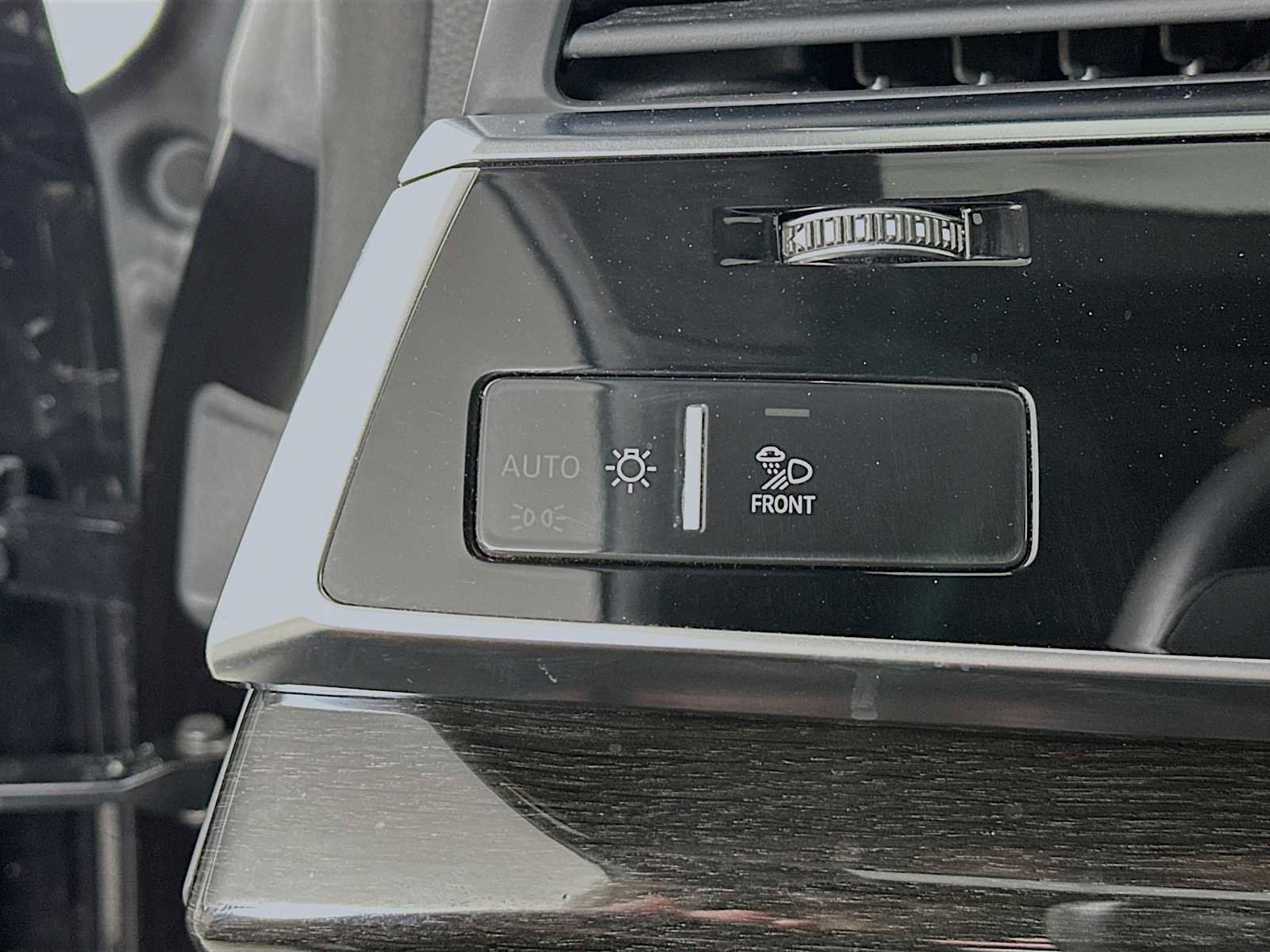Used 2019 Audi Q8 Prestige AWD/4WD image 13