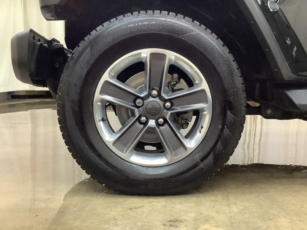 Used 2021 Jeep Wrangler Unlimited Sahara w/ Uconnect 4C Nav & Sound Group AWD/4WD image 25