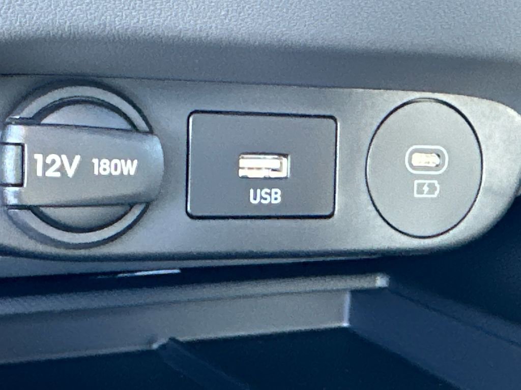 New 2026 Hyundai Elantra Sport image 28