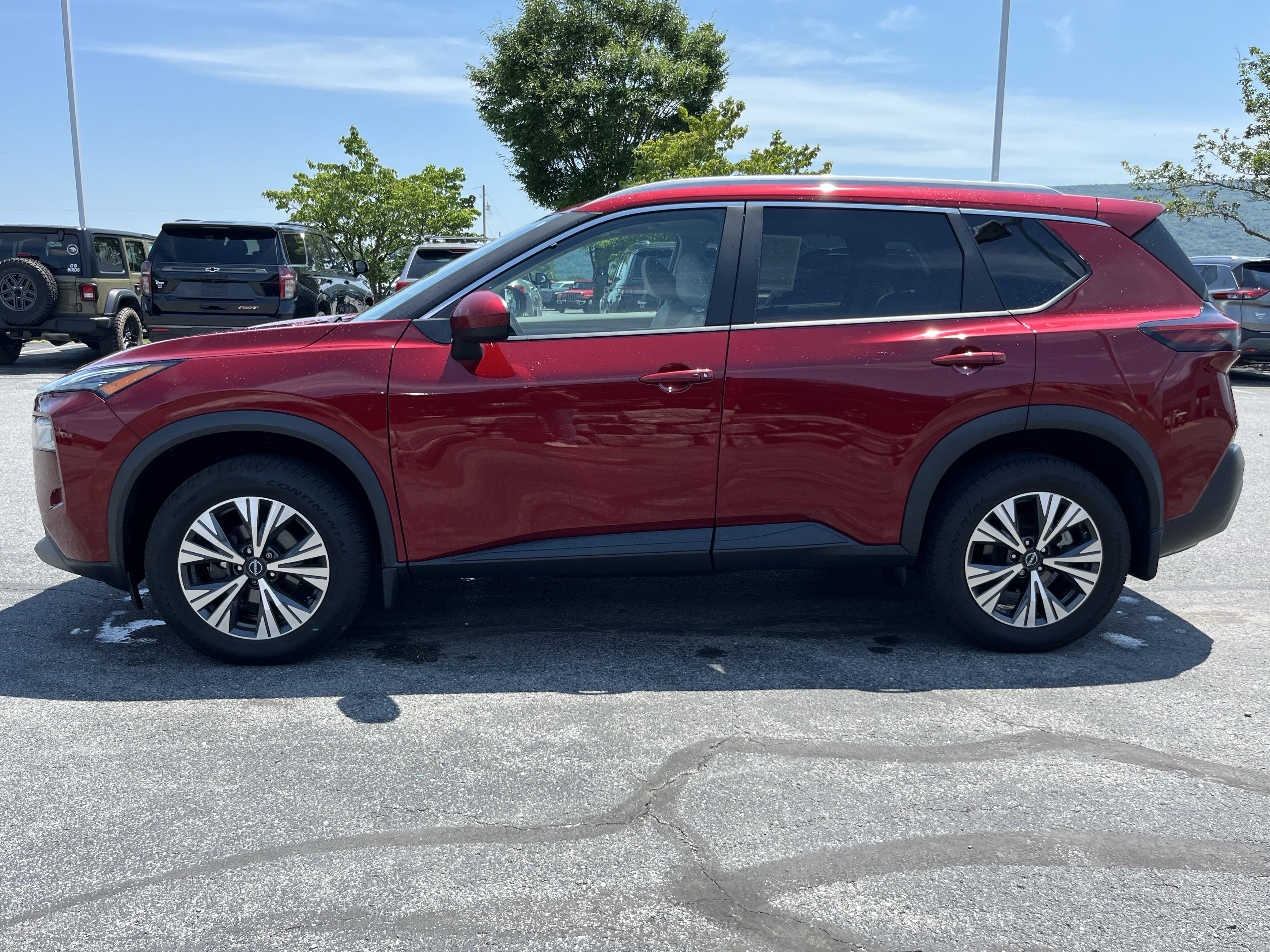 Used 2023 Nissan Rogue SV w/ SV Premium B Package AWD/4WD image 10
