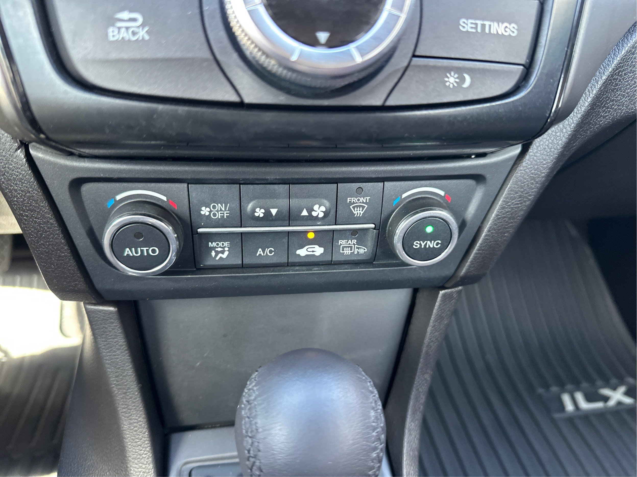 Used 2022 Acura ILX w/ Premium Package FWD image 30