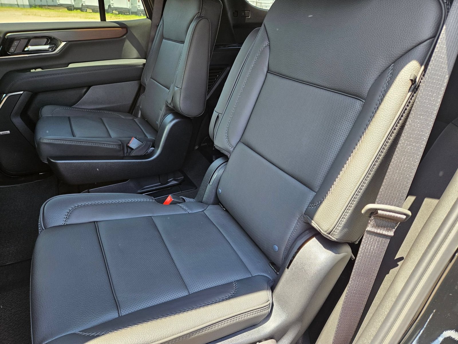 New 2026 GMC Yukon Denali AWD/4WD image 27