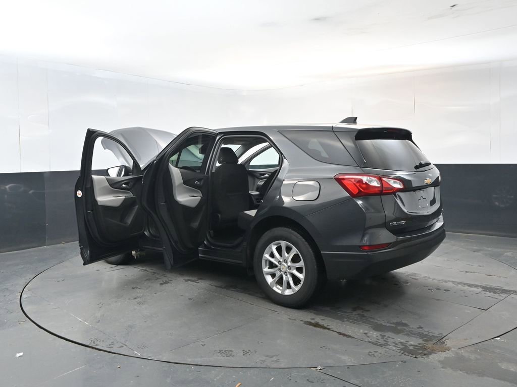 Used 2021 Chevrolet Equinox LS w/ LS Convenience Package image 29