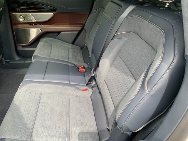 New 2026 Lincoln Nautilus Black Label w/ Jet Appearance Package AWD/4WD image 16