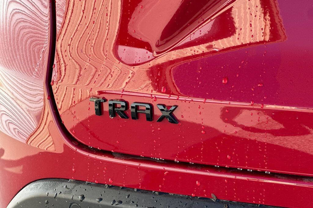 New 2026 Chevrolet Trax RS w/ Sunroof Package image 27