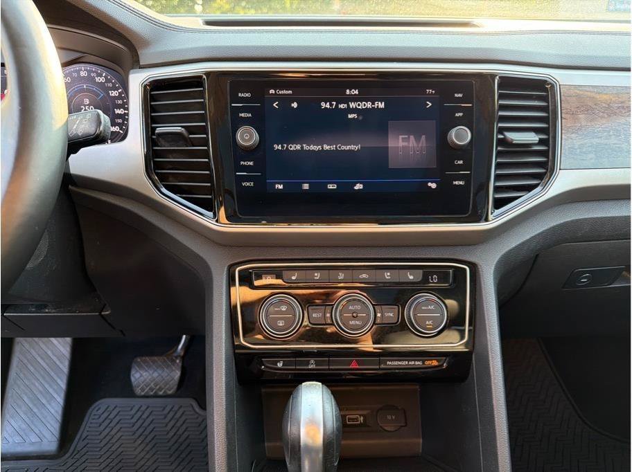 Used 2018 Volkswagen Atlas SEL Premium AWD/4WD image 18