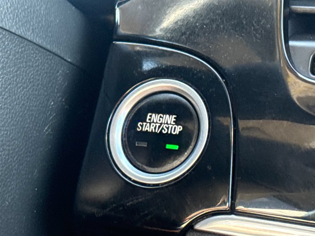 Used 2019 Buick Encore Sport Touring FWD image 27