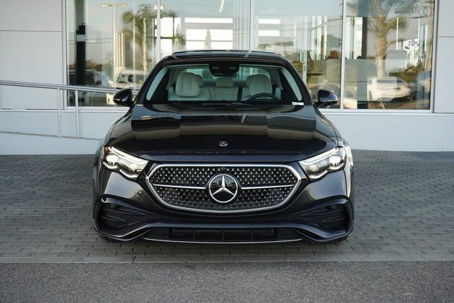 New 2026 Mercedes-Benz E 450 4MATIC Sedan image 3