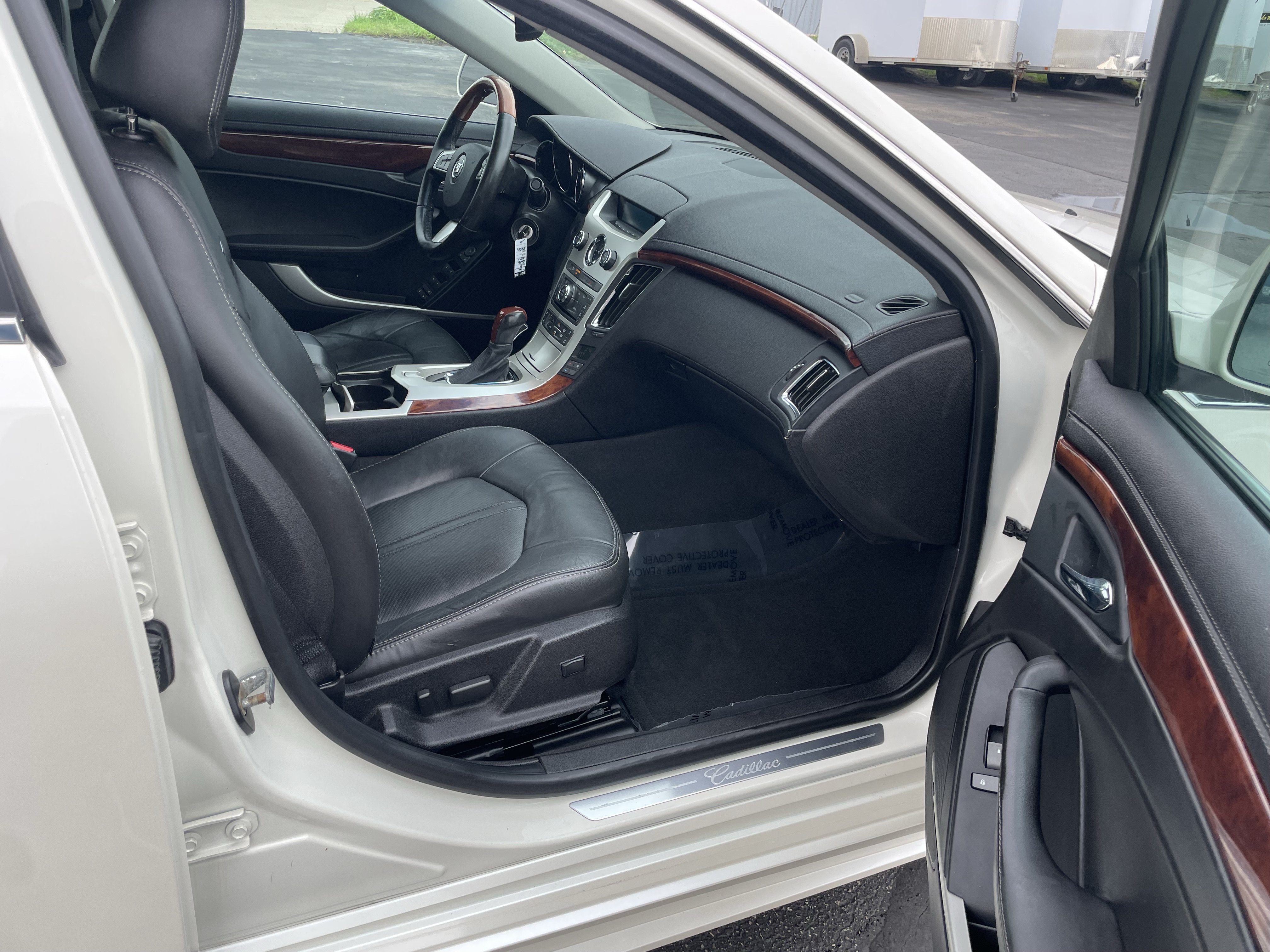 Used 2013 Cadillac CTS Luxury w/ Wood Trim Package AWD/4WD image 27