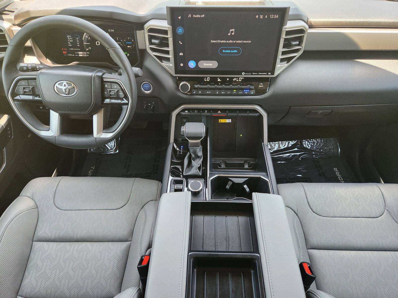 Used 2024 Toyota Tundra Limited AWD/4WD image 29