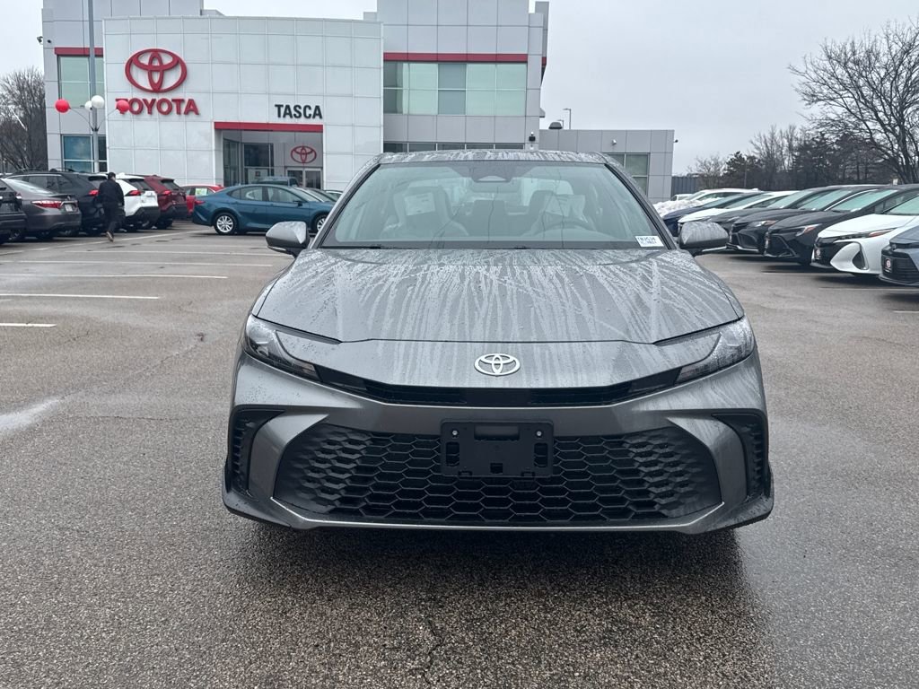 New 2026 Toyota Camry SE image 2