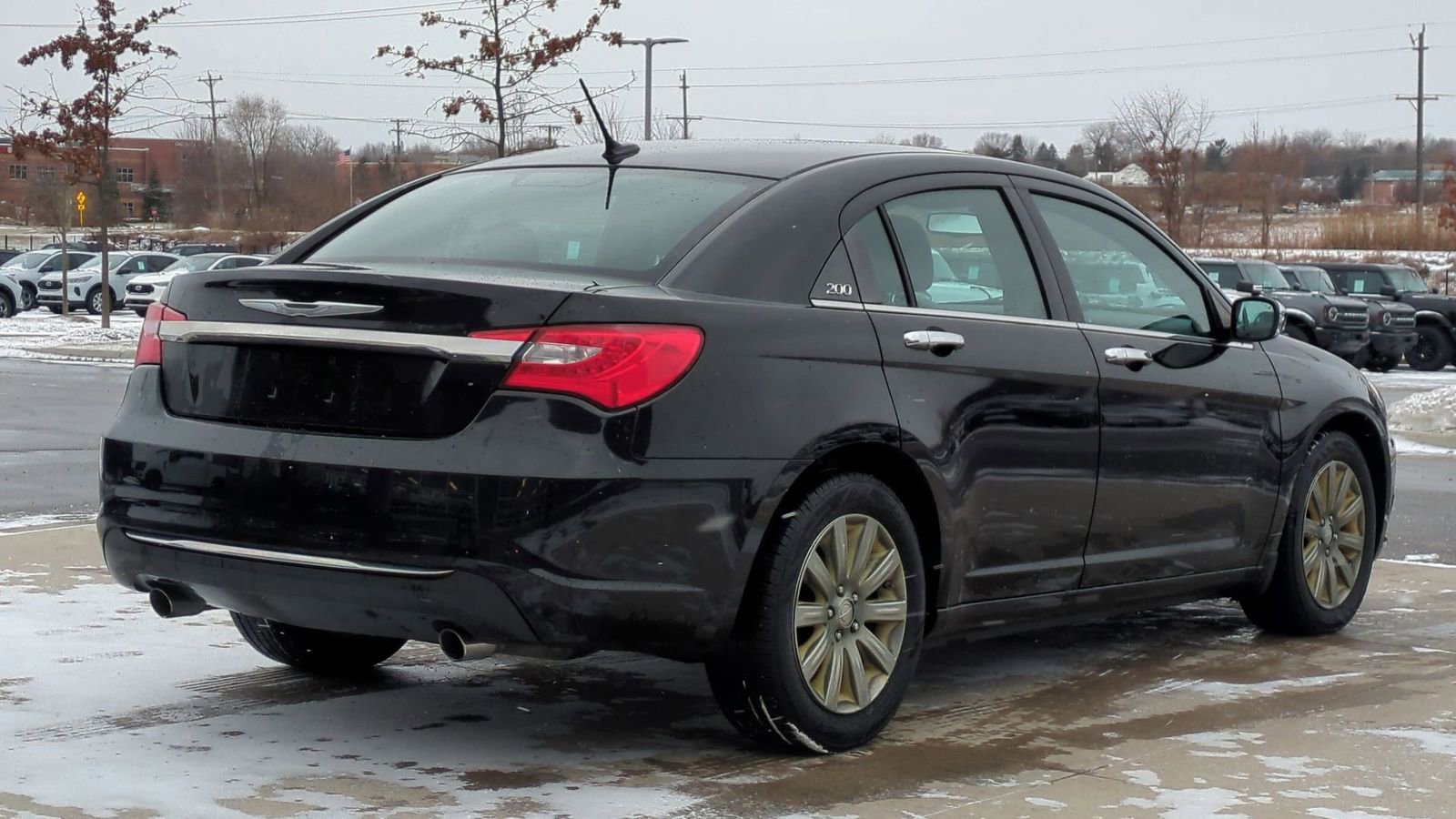 Used 2013 Chrysler 200 Limited image 6