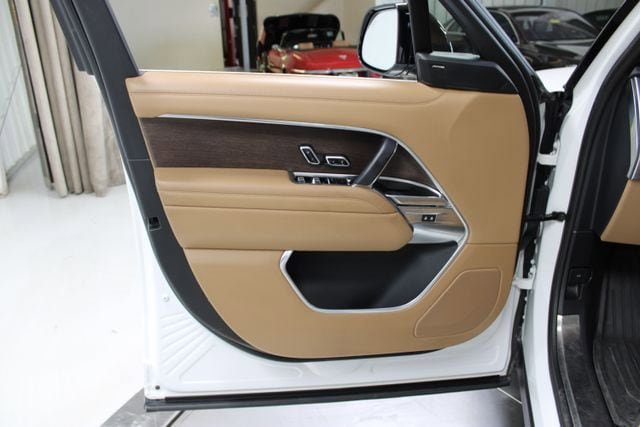 Used 2023 Land Rover Range Rover SE AWD/4WD image 38