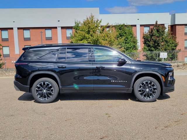 New 2026 Chevrolet Traverse LT w/ Sun and Wheel Package AWD/4WD image 5
