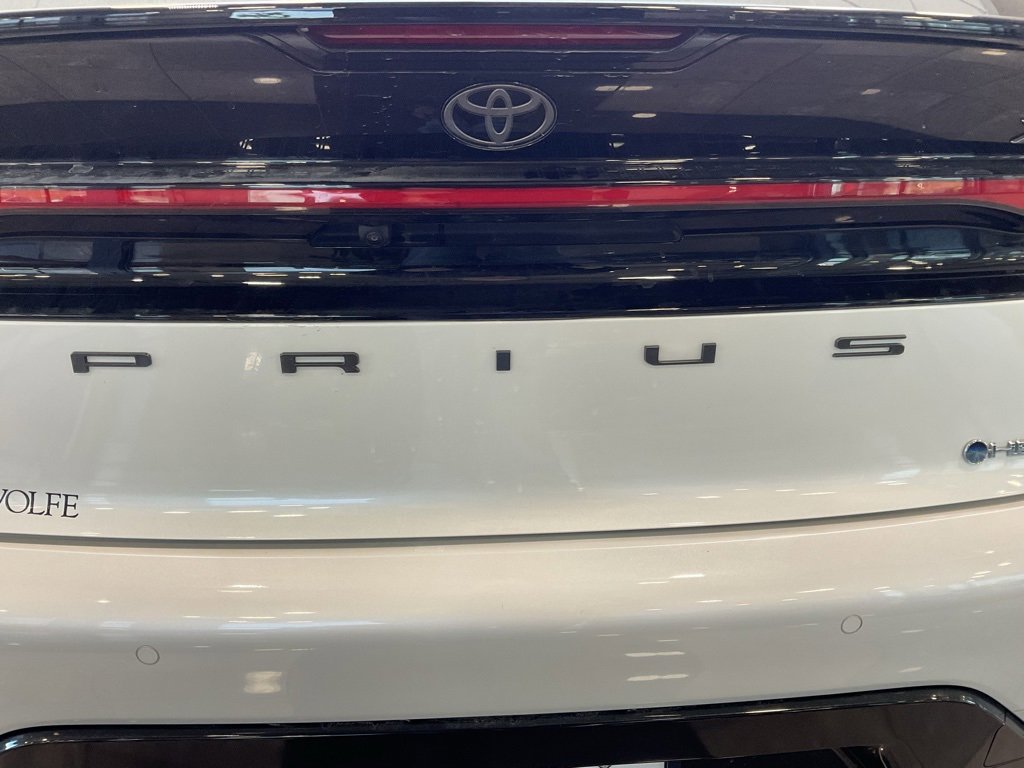 Used 2024 Toyota Prius XLE image 22