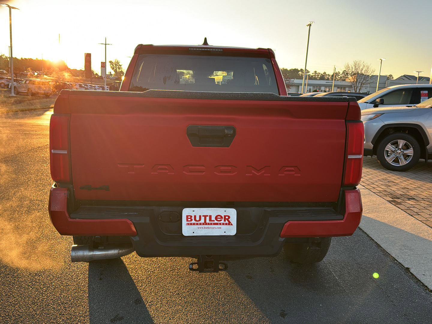Used 2024 Toyota Tacoma TRD Off-Road image 4