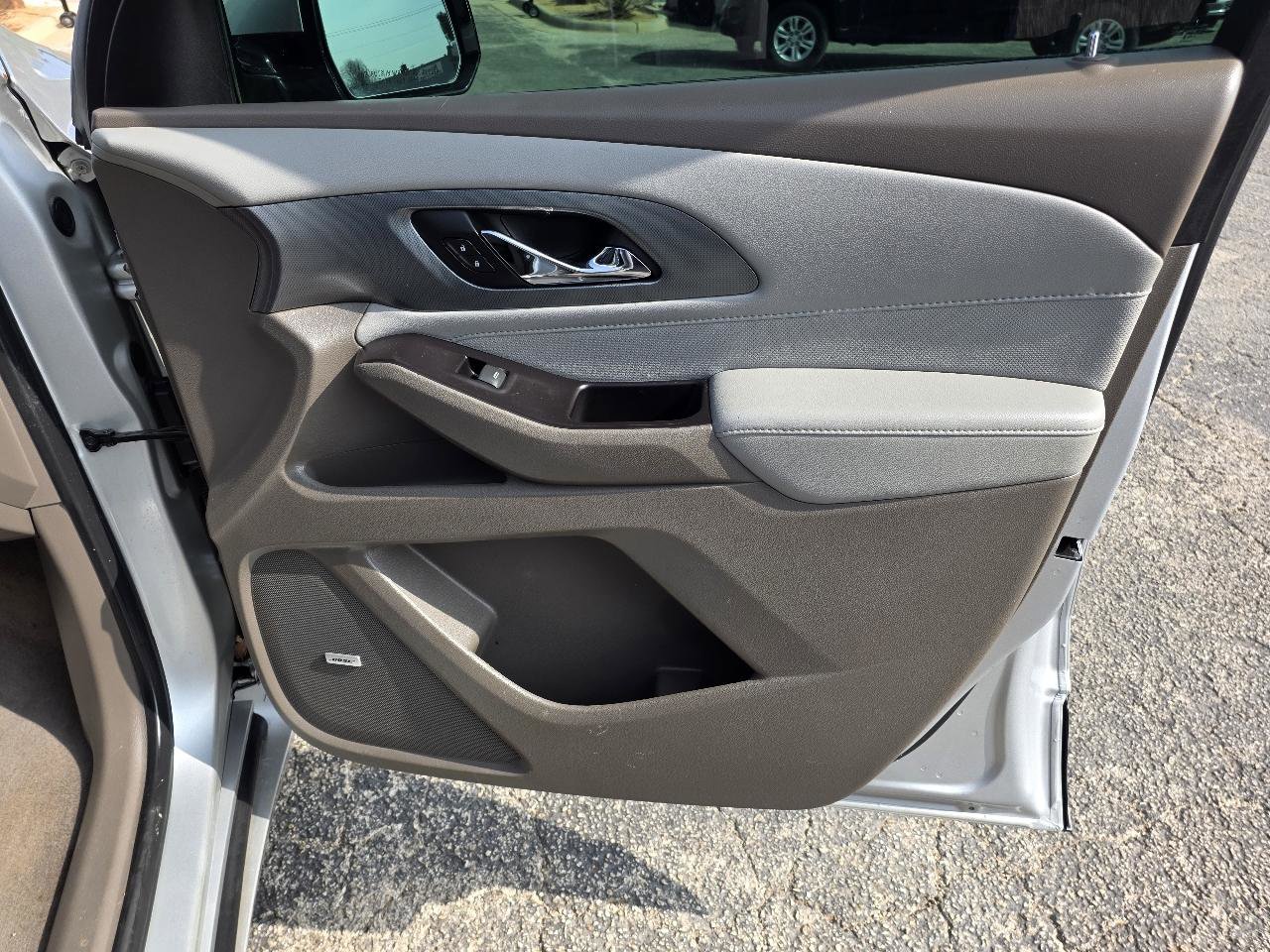 Used 2020 Chevrolet Traverse Premier image 18