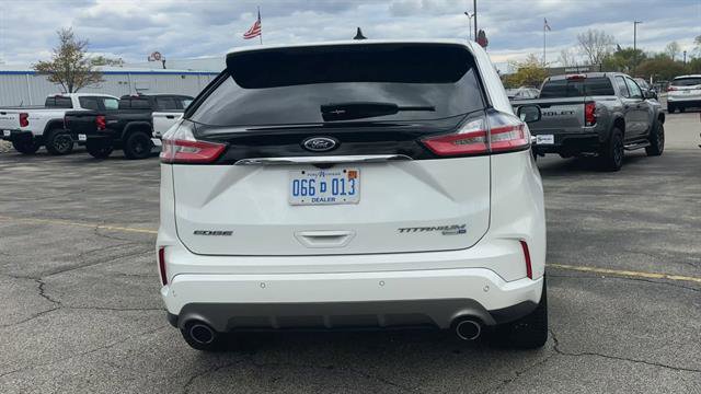 Used 2020 Ford Edge Titanium w/ Equipment Group 301A AWD/4WD image 7
