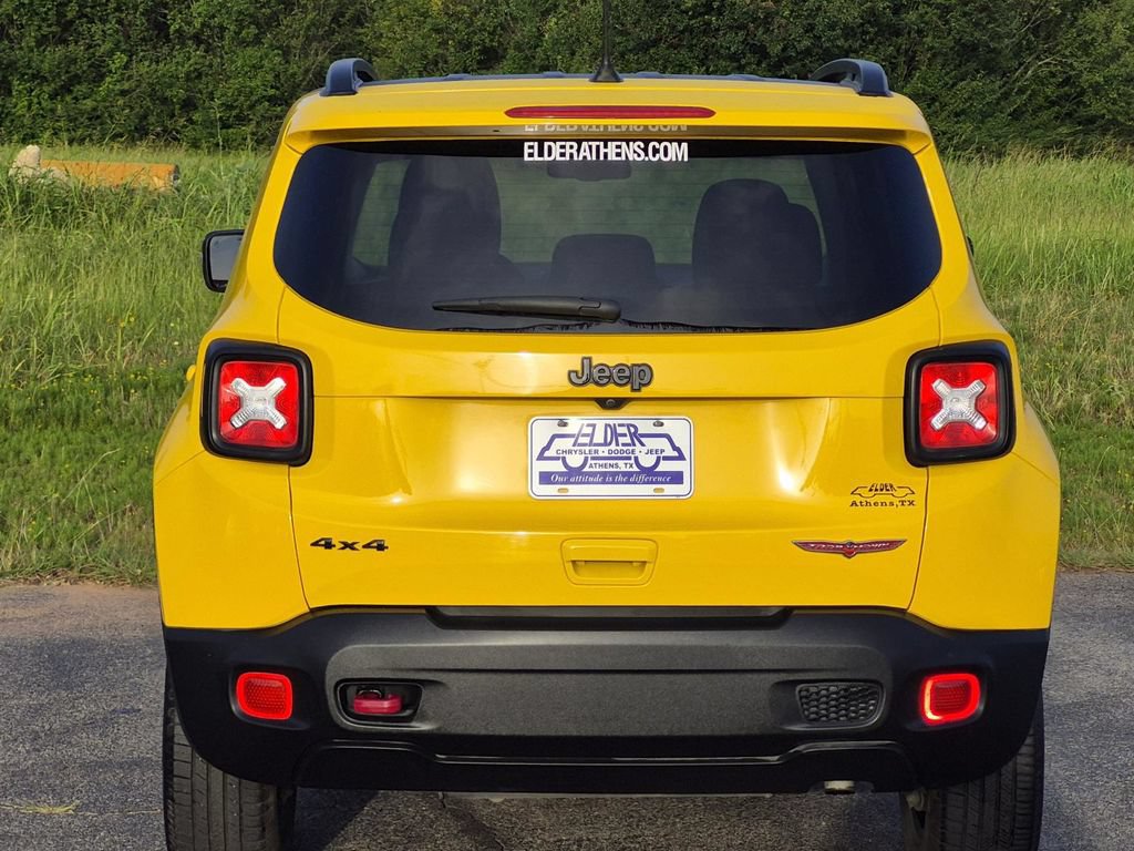 Used 2023 Jeep Renegade Trailhawk AWD/4WD image 5