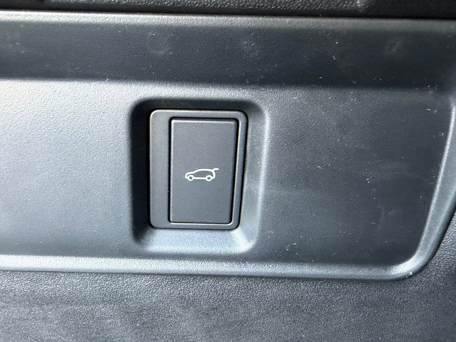 New 2026 Land Rover Discovery Sport Landmark image 22