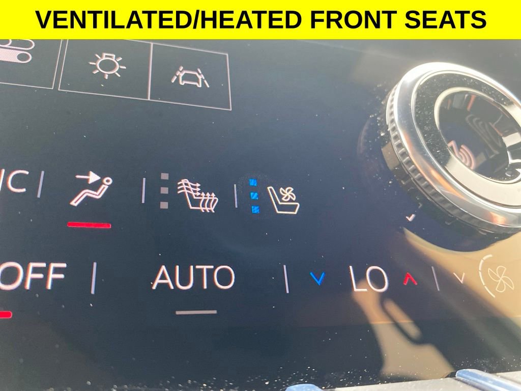 New 2026 GMC Acadia AT4 w/ Luxury Package AWD/4WD image 12