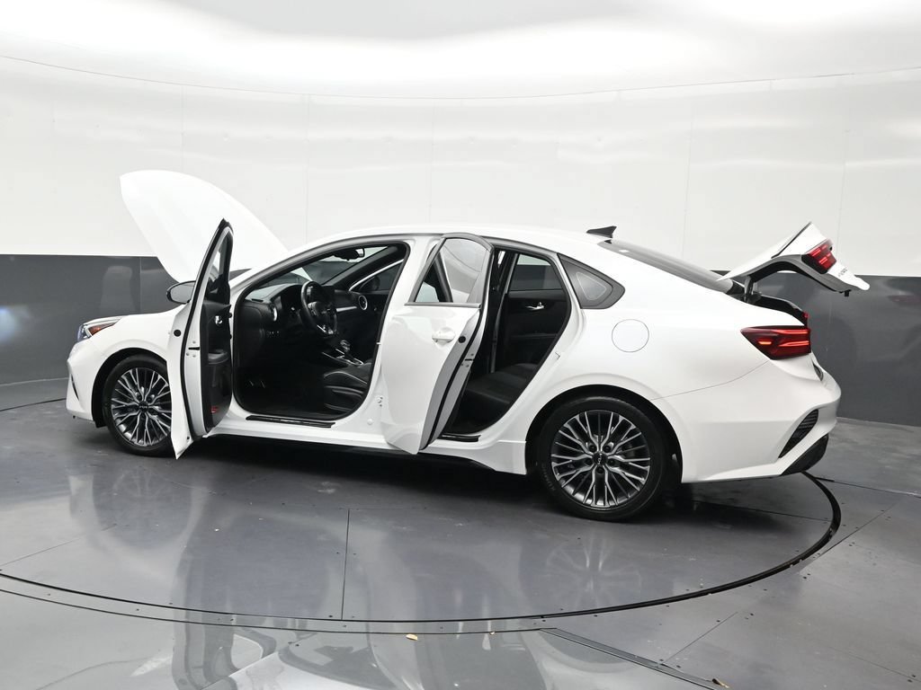 Used 2023 Kia Forte GT-Line FWD image 29