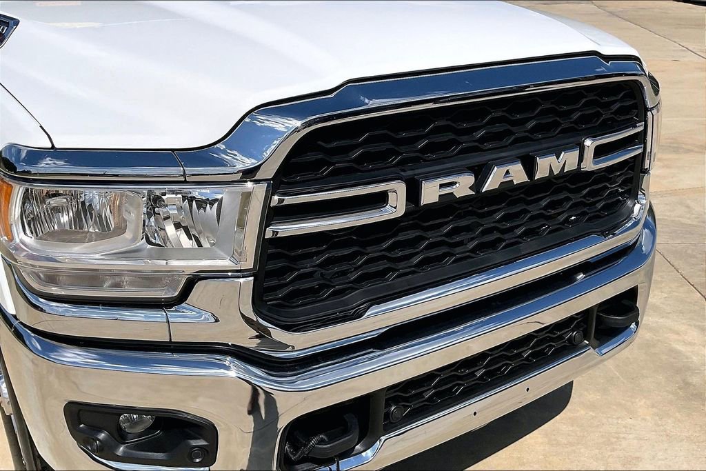 Used 2024 RAM 2500 Big Horn image 28