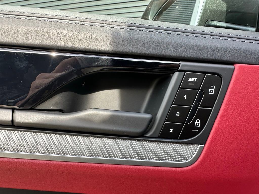 Used 2026 Porsche Cayenne S image 16