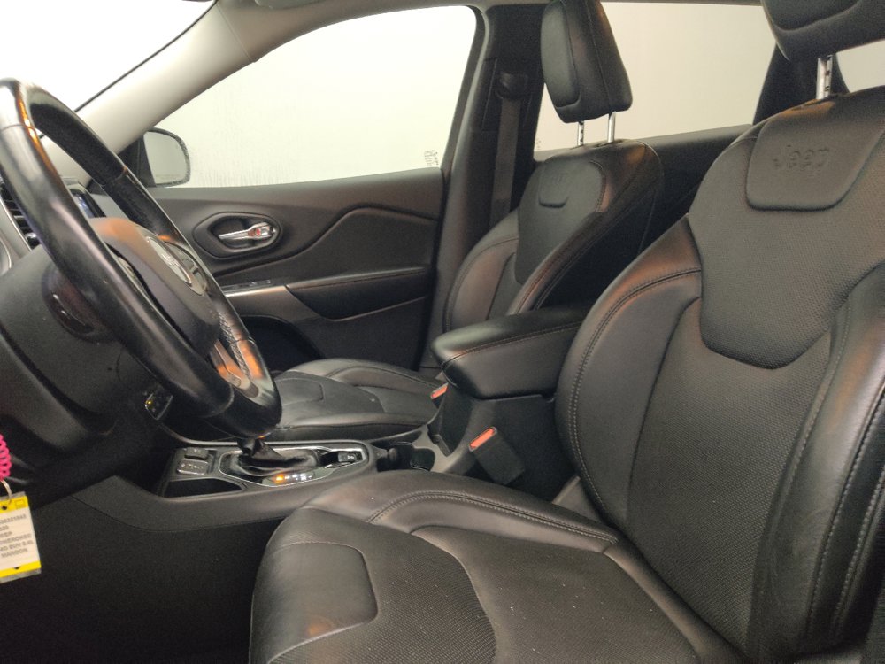 Used 2020 Jeep Cherokee Limited FWD image 17