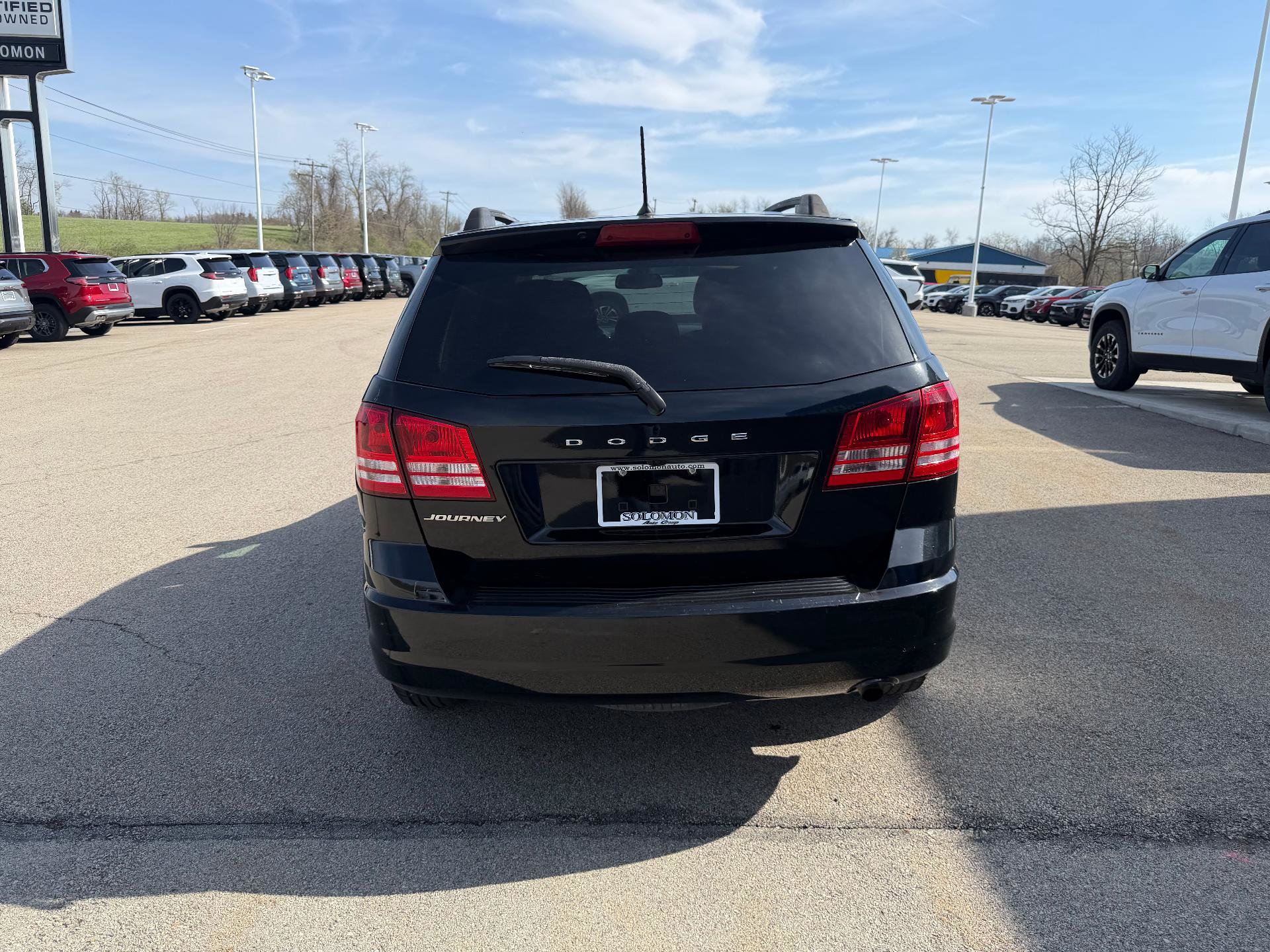 Used 2019 Dodge Journey SE FWD image 4