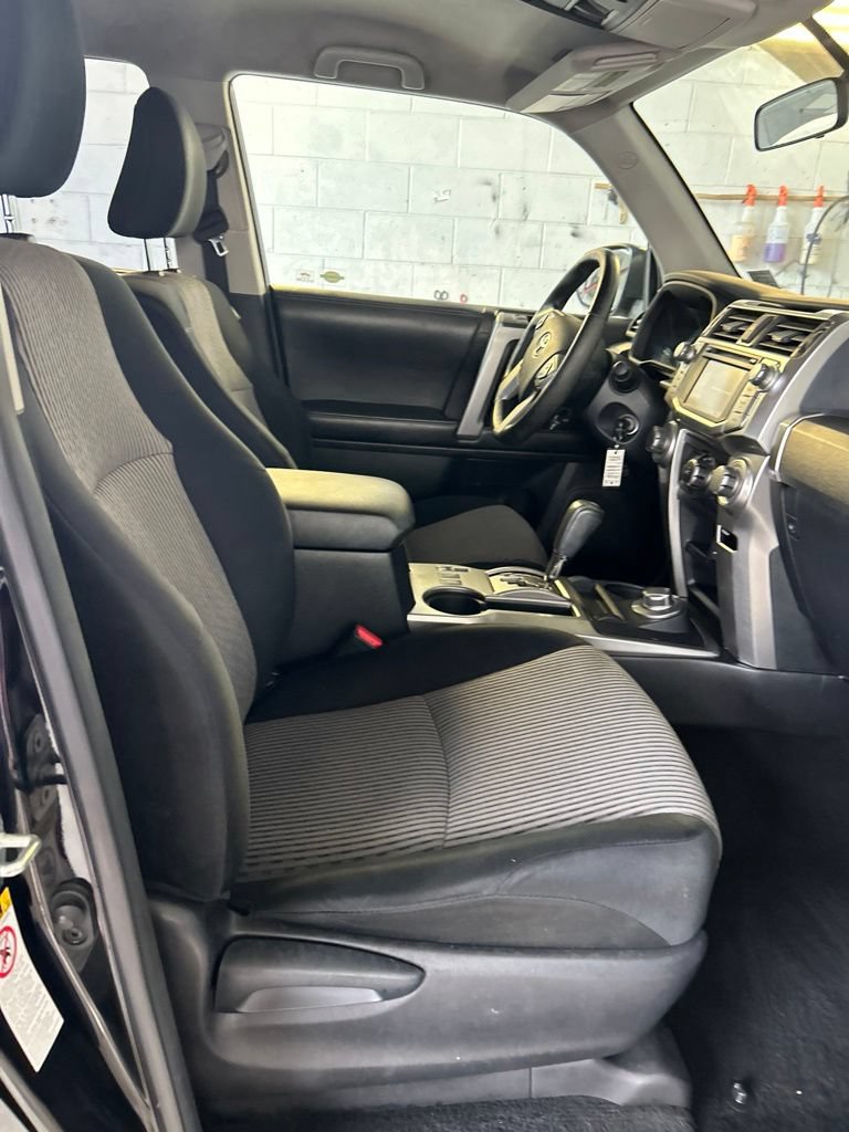 Used 2015 Toyota 4Runner SR5 AWD/4WD image 14